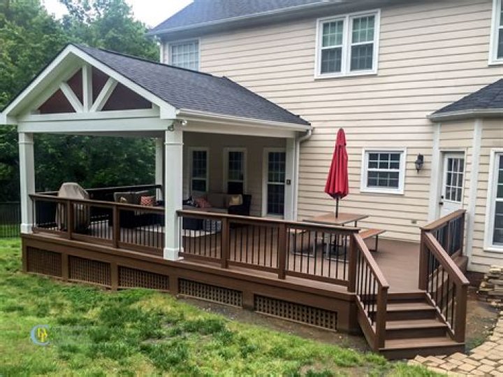 Does a covered porch need a slope