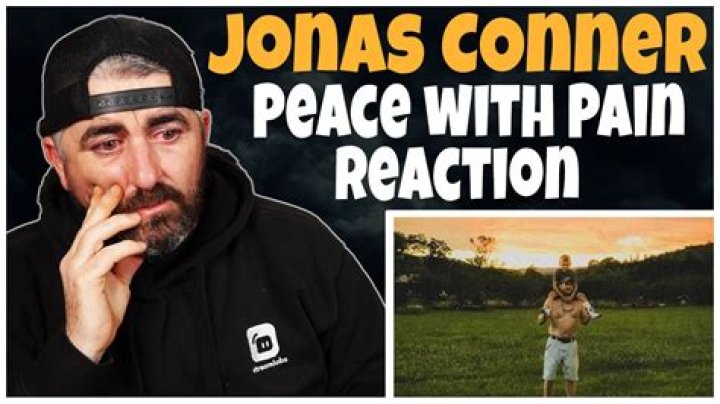 How does Jonas deal with pain
