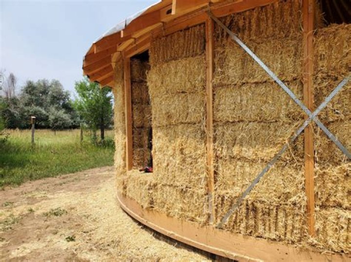 How long do straw bale homes last
